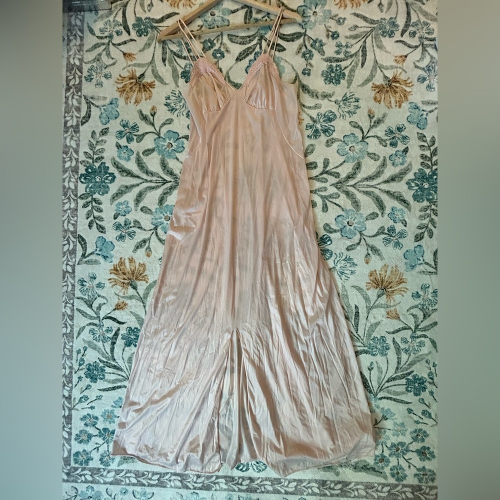 Vintage JCPenney Blush Pink Chemise Night Gown